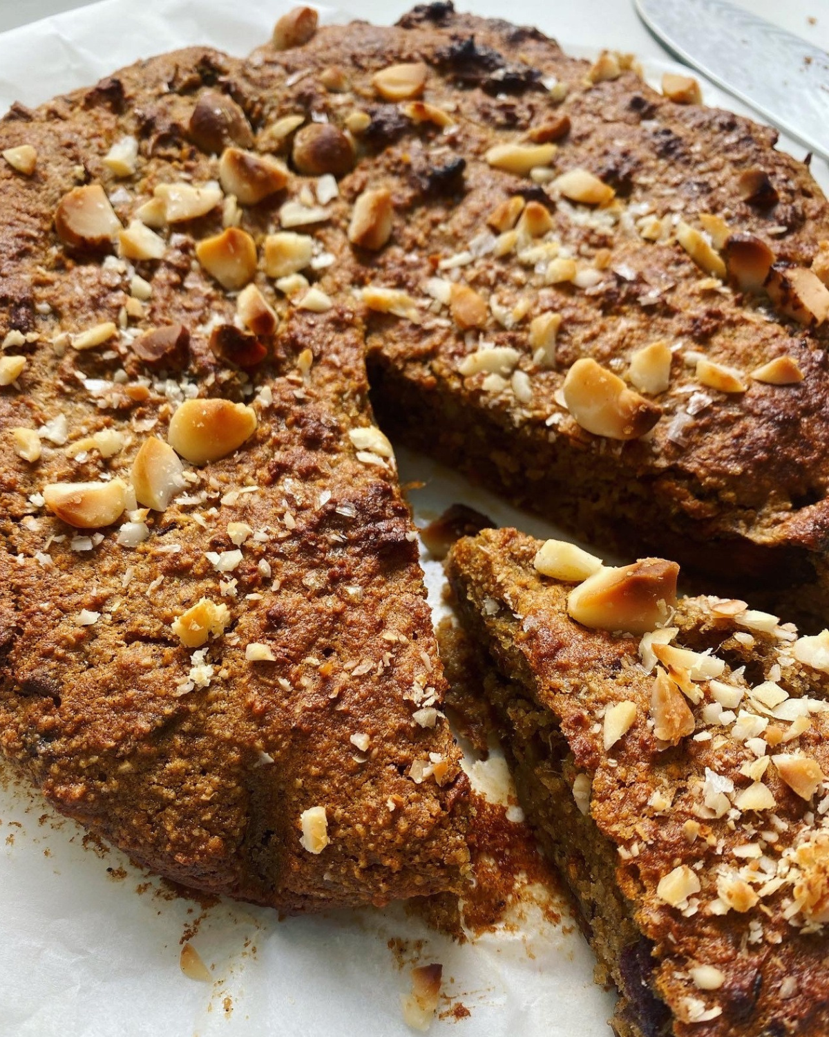 Sticky Date Slice